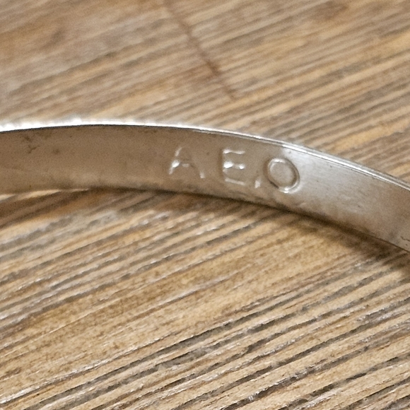 Combination of Three Bangle Bracelets.Can be worn Separately. - Picture 8 of 8